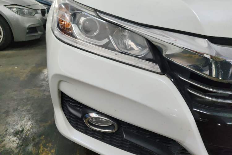 Used Honda Accord 2016 2.0L Elite Edition Right Front Headlight