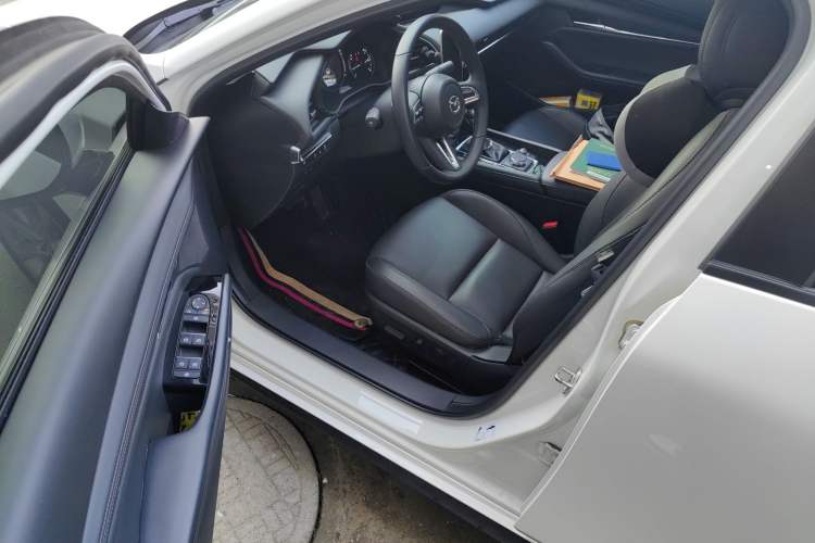 Used Mazda Mazda 3 Axela 2023 2.0L Automatic ZhiZhen Edition