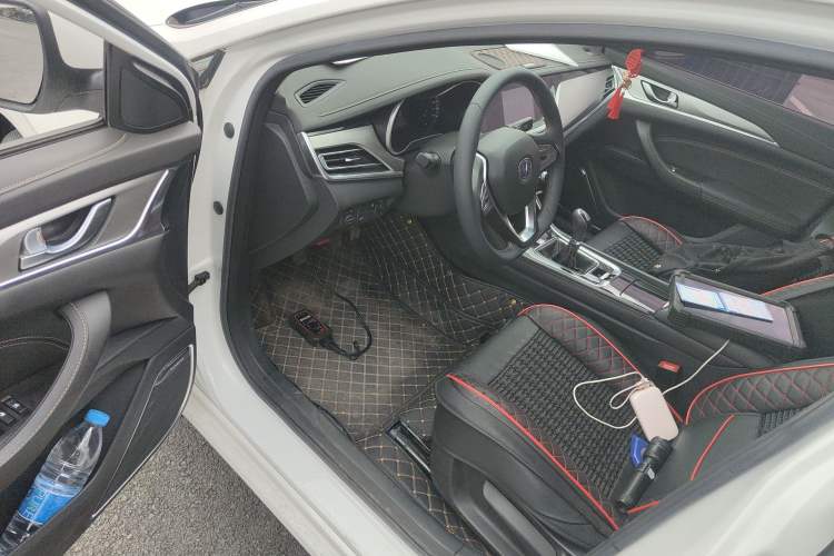 Used CHANGAN Eado 2018 1.6L GDI Manual Fashion Edition
