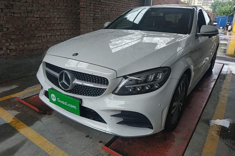 Used Mercedes-Benz C-Class 2019 C 180 L Fashion Edition Sport Version Guazi used car, China used car export, Used car for sale, Used  cars, Cheapest cars for sale