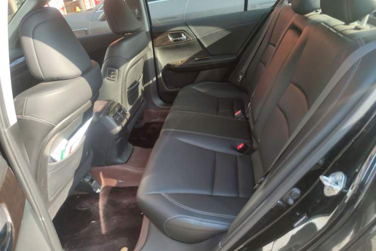 Used Honda Accord 2014 2.4L EX Luxury Edition Left Rear Seat