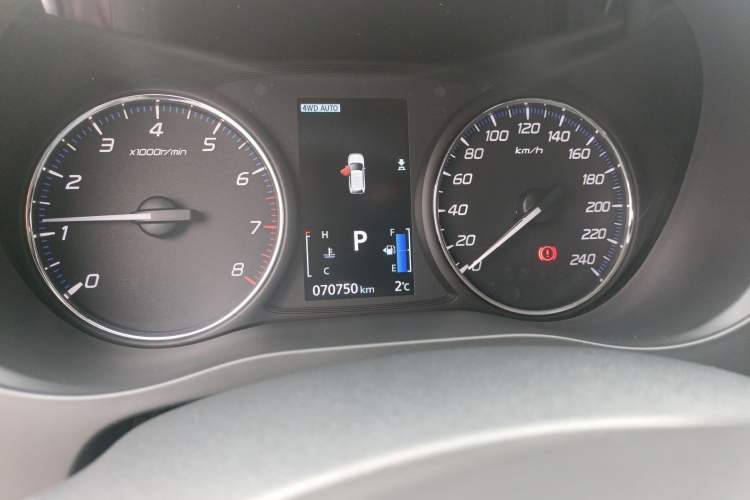 Used Mitsubishi Outlander 2020 2.4L 4x4 Zhi Xiang Edition 5 Seats