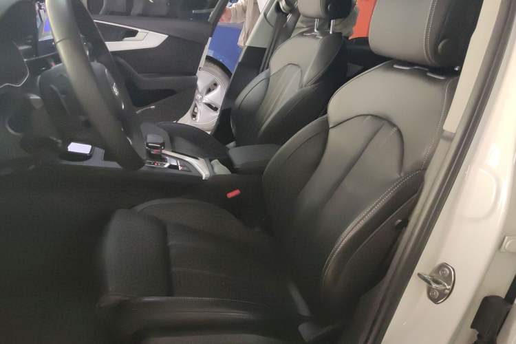 Used Audi A4L 2023 40 TFSI Luxury Dynamic Model Left Front Seat