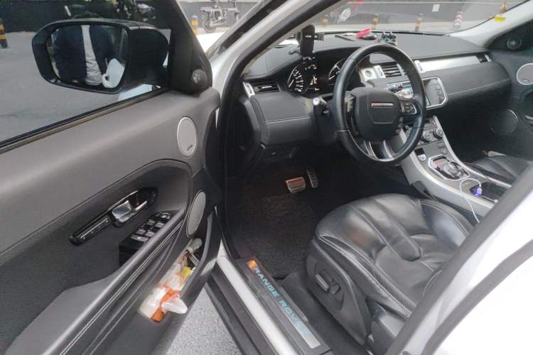 Used Land Rover Range Evoque 2013 2.0T 5-Door Ignite Edition
