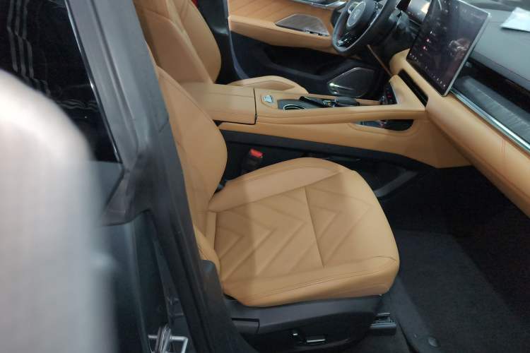 Used Zeekr 001 2021 Ultra-Long Range Dual-Motor YOU Version
