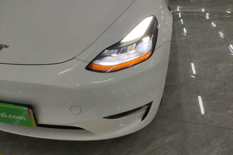 Used Tesla Model Y 2023 High-Performance All-Wheel-Drive Version