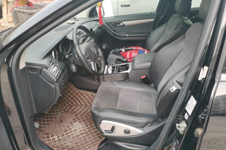 Used Mercedes-Benz R-Class 2014 R 320 4MATIC Business Model