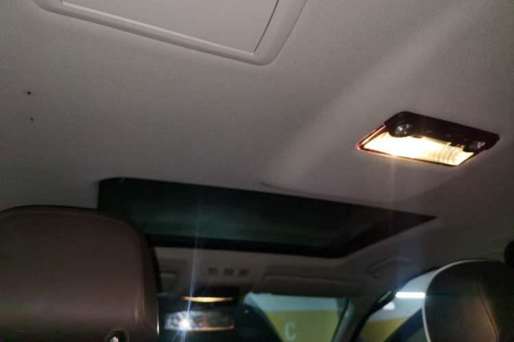 Used BMW 5 Series 2014 525Li Luxury Design Package
