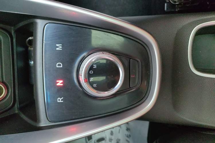 Used Baojun 510 2017 1.5L Automatic Luxury Model Gear Lever