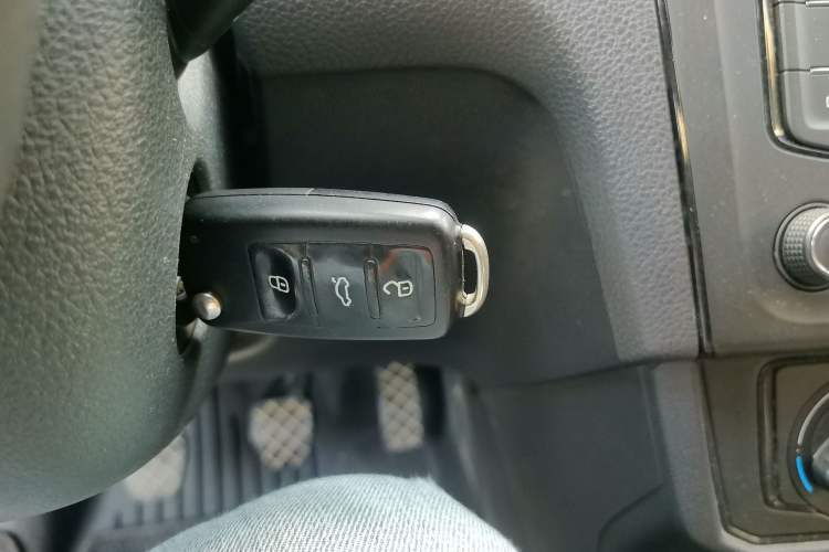 Used Volkswagen Santana 2018 1.5L Manual Fashion Edition
