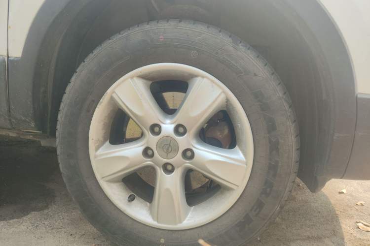 Used Haima S5 2015 1.6L Manual Comfort Model Right Front Wheel Hub