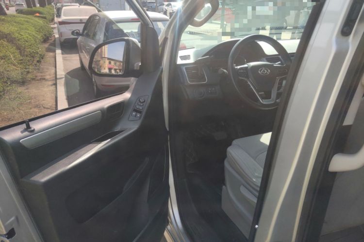 Used SAIC MAXUS G10 2022 2.0T Automatic Smart Enjoyment Version Gasoline 7 Seats