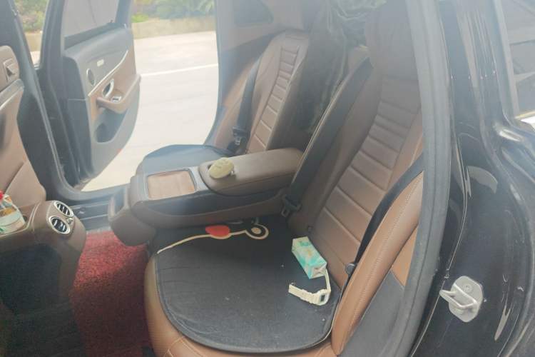 Used Mercedes-Benz E-Class 2017 E 300 L Sporty and Stylish Model
