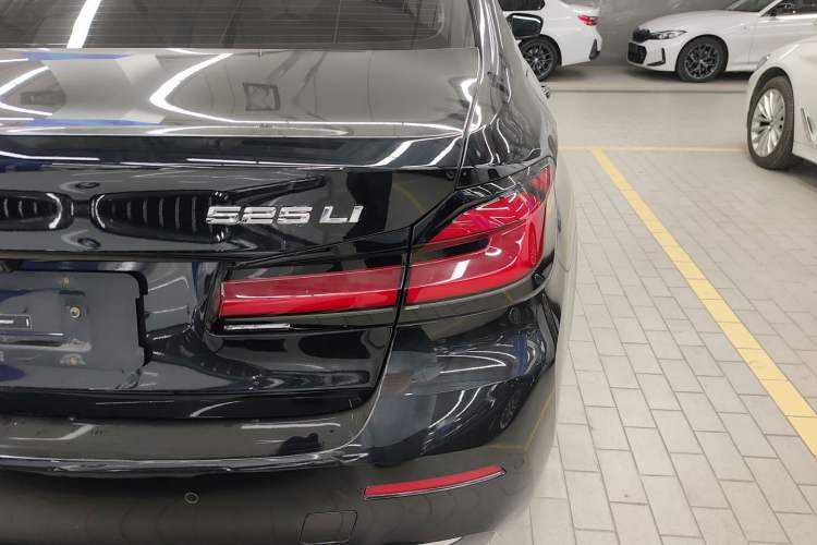 Used BMW 5 Series 2022 Second Facelift 525Li Luxury Package Right Rear Taillight