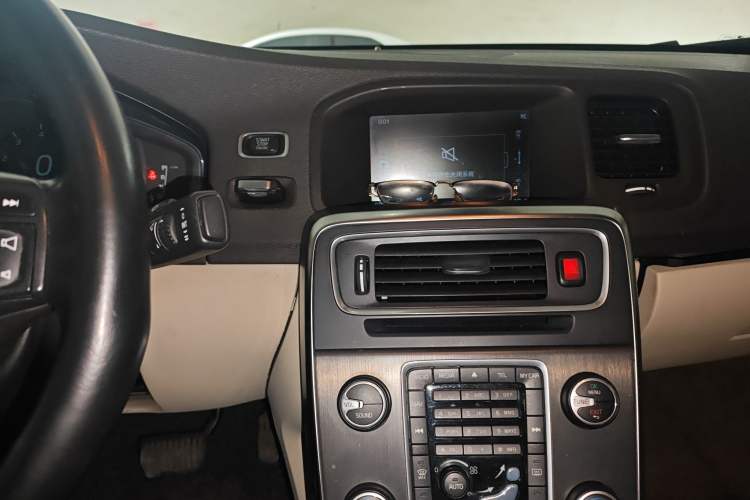 Used Volvo S60 2014 S60L T5 Intelligent Drive Edition