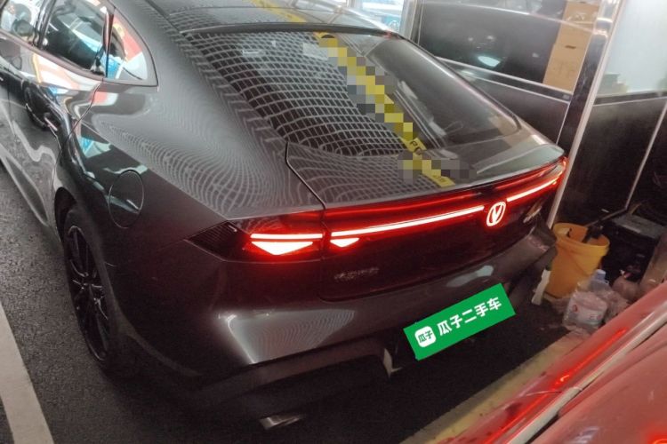 Used Changan UNI-V 2025 Model Third-Generation 1.5T 500Bar Prestige Edition