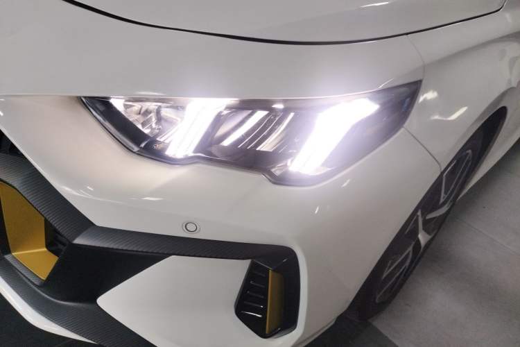 Used GAC Trumpchi EMPOW 2021 270T DCT J16 Version