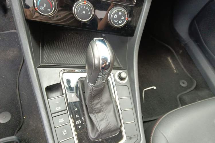 Used Volkswagen Bora 2019 Revised Version 1.5L Automatic Comfort Edition China VI Standard Gear Lever