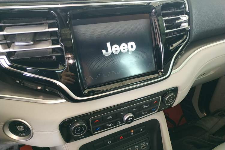 Used Jeep Grand Commander 2018 2.0T Four-Wheel Drive Prestige Edition China V
