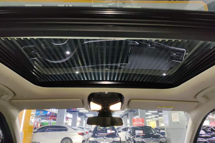 Used BMW i3 2023 eDrive 40 L Midnight Edition
