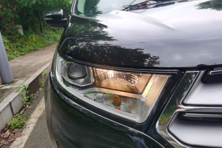 Used Ford Edge 2015 2.0T GTDi Two-Wheel-Drive Elite Edition
