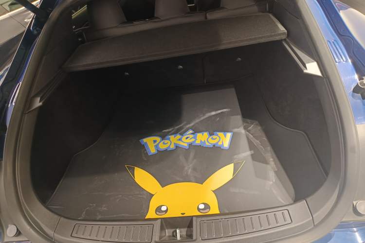 Used Tesla Model S 2017 S 75D Standard Range Edition Trunk