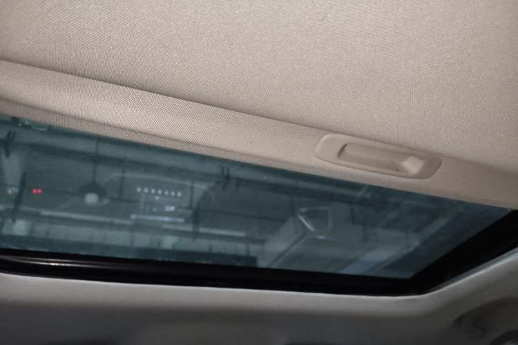 Used GAC Trumpchi GS4 2015 200T G-DCT Luxury Edition Headliner