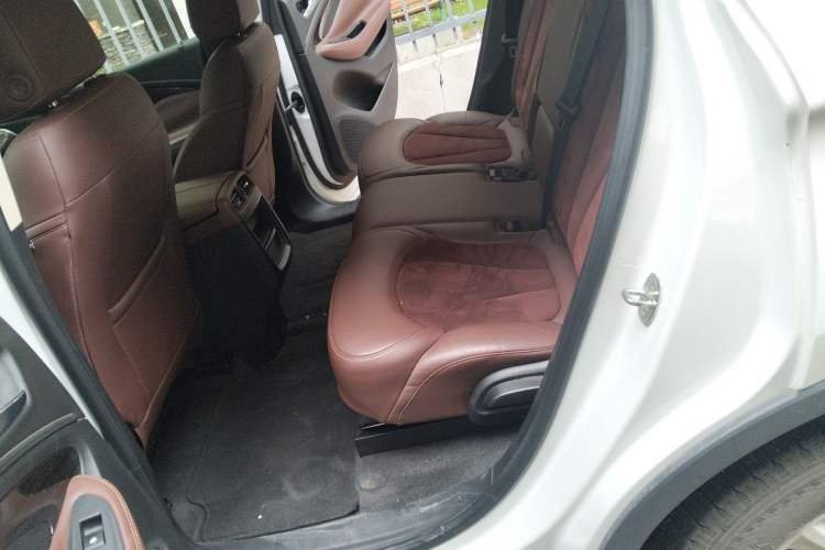 Used Buick Envision 2017 28T Four-Wheel Drive Elite Model Left Rear Seat