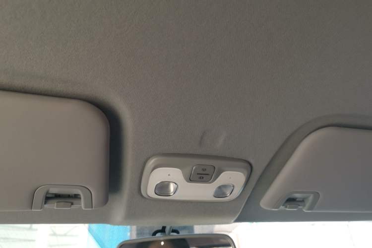 Used Chery QQ Ice Cream 2025 205km Qi Energy Version Headliner