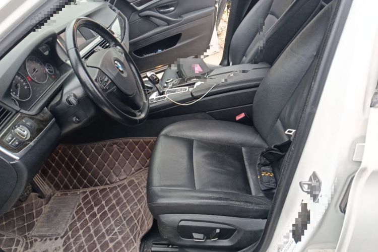 Used BMW 5 Series 2014 525Li Leading Model
