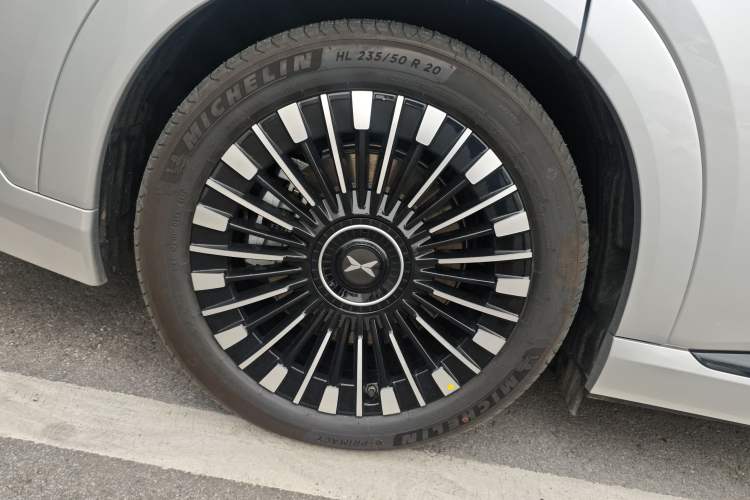 Used XPeng X9 2026 Model—Range-Extended Version 1602 Ultra