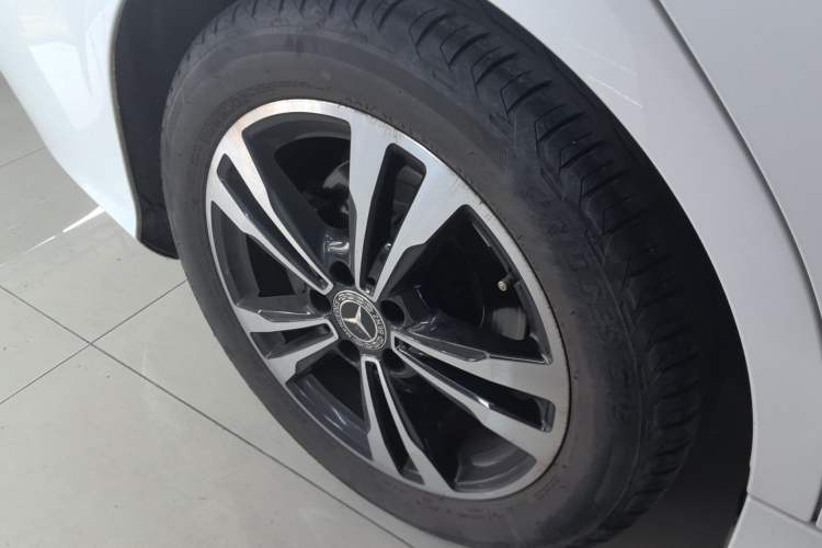 Used Mercedes-Benz C-Class 2017 Restyled C 200 Sport Edition