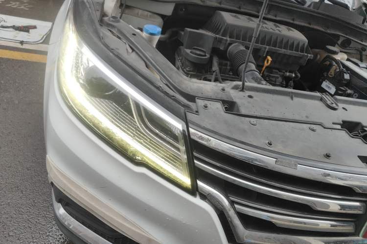 Used Roewe RX3 2020 1.6L CVT 4G Connected Ultra-Fun Elite Edition Right Front Headlight