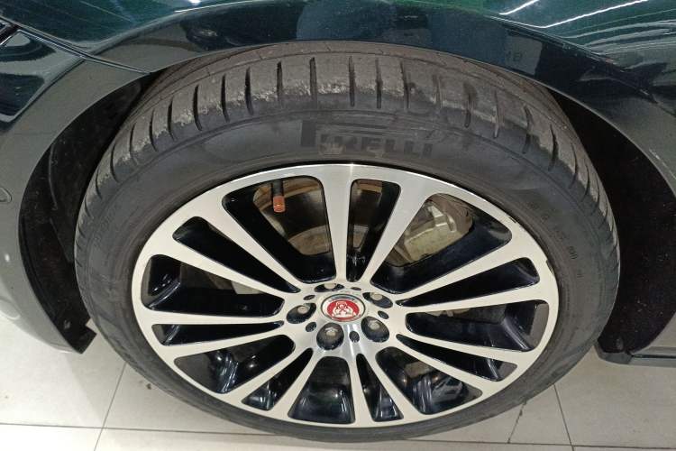 Used Jaguar XFL 2022 XFL 2.0T P250 Two-Wheel-Drive Prestige Luxury Edition
