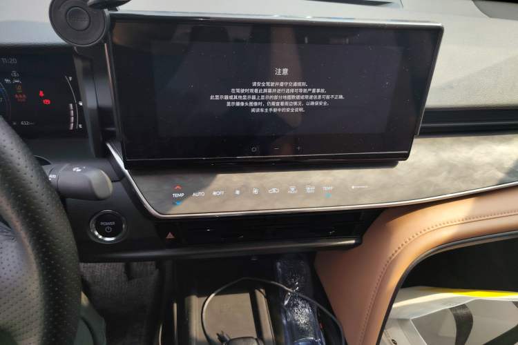 Used Toyota Camry 2024 Dual-Motor 2.0 HGVP Luxury Edition