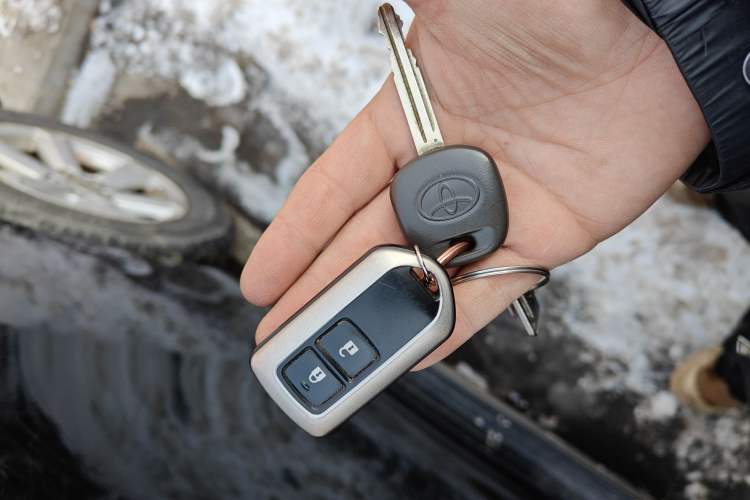 Used Toyota Highlander 2011 2.7L Two-Wheel Drive 5-Seater Elite Edition
