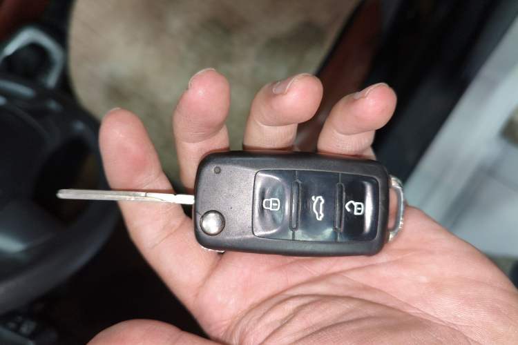 Used Volkswagen Lavida 2013 Revised Classic 1.6L Automatic Fashion Edition