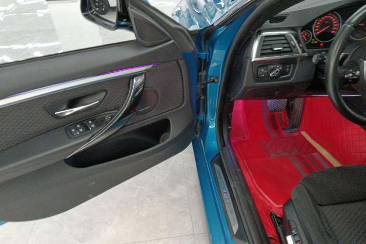 Used BMW 4 Series 2017 425i Gran Coupe Leading Model with M Sport Package
