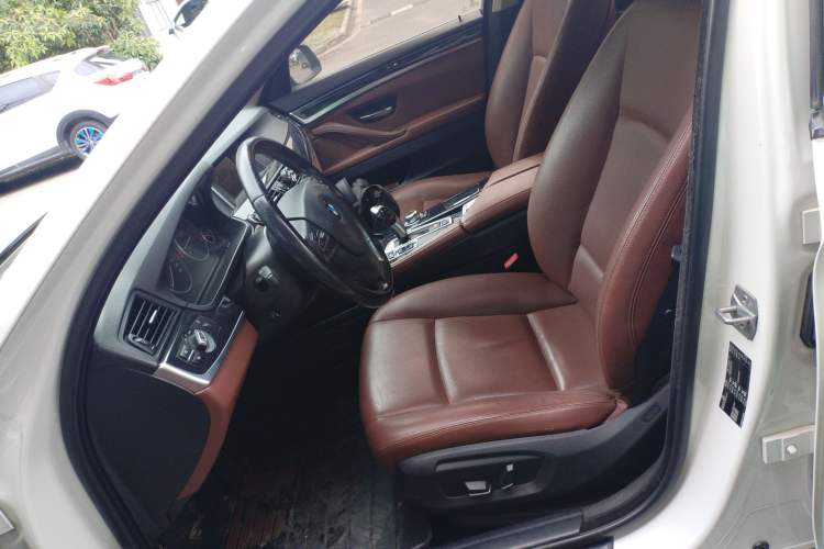Used BMW 5 Series 2014 520i Elegant Edition Left Front Seat