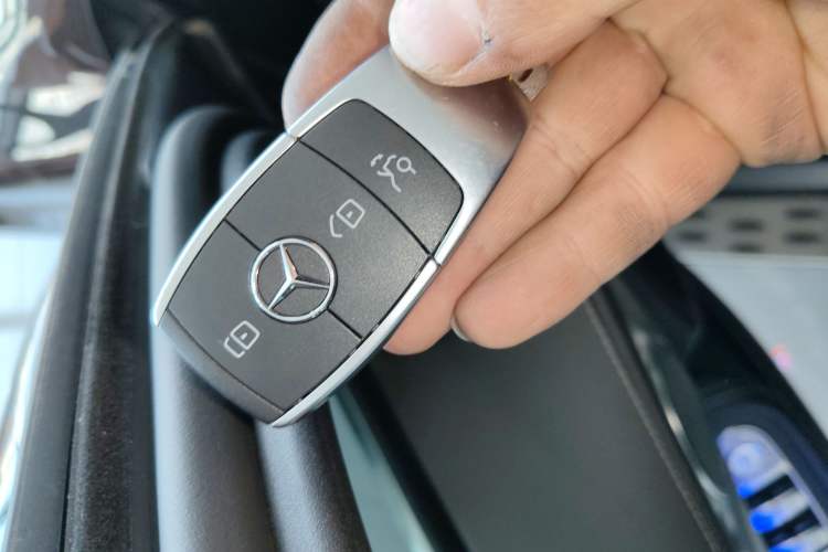 Used Mercedes-Benz GLC 2020 Facelifted GLC 260 L 4MATIC Dynamic Edition Vehicle Key