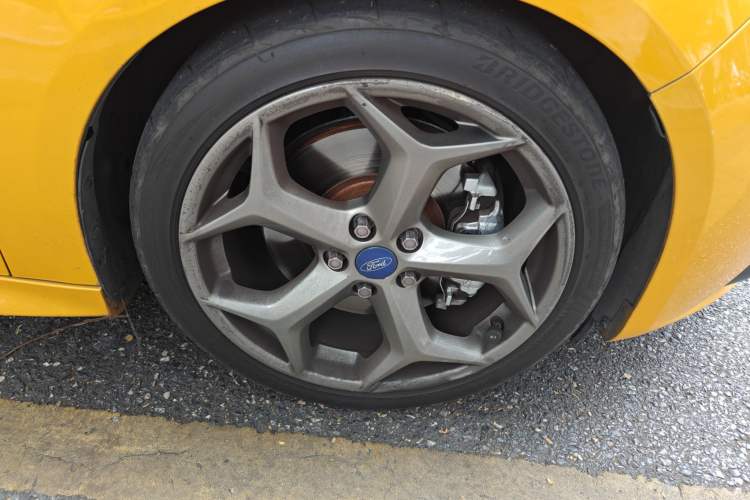 Used Ford Focus 2013 2.0T ST Orange Edition