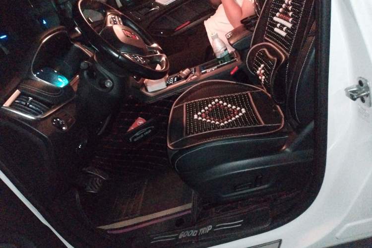 Used Roewe RX5 New Energy 2017 ERX5 EV400 Electric Internet Supreme Edition