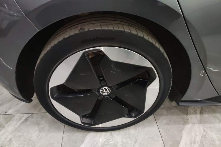 Used Volkswagen ID.3 2021 Pro Smart Edition Right Rear Wheel Hub