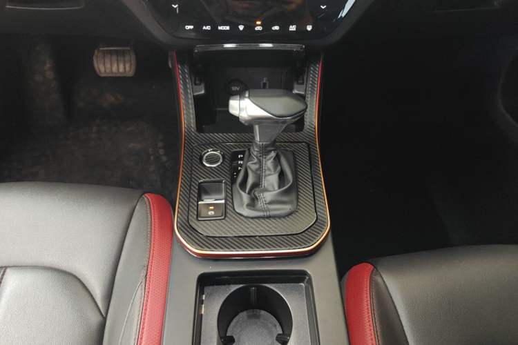 Used Dongfeng Aeolus Yixuan 2021 230T Automatic Chasing Shadow Edition
