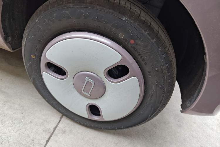 Used Bestune Pony 2026 Model 222km Shining Horse Right Front Wheel Hub