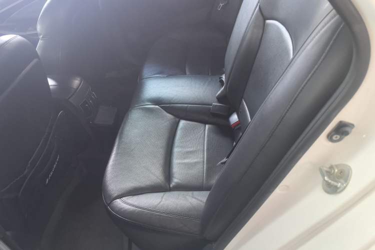 Used Hyundai Sonata 2013 2.4L Automatic Leading Edition China IV Standard Left Rear Seat