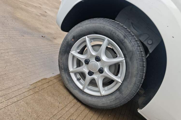 Used Roewe Clever 2022 311km QiQi BoBo Edition