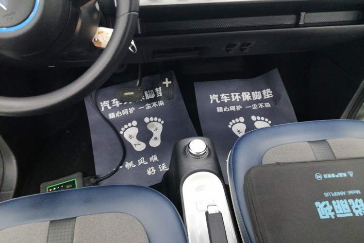 Used Wuling Hongguang MINIEV 2022 GAMEBOY 300km Enthusiast Model with Lithium Iron Phosphate