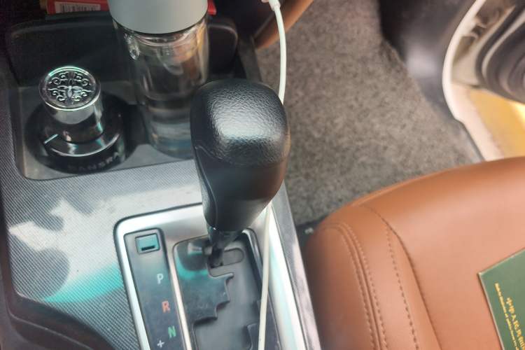 Used Toyota Fortuner 2016 2.7L Middle East Version Gear Lever