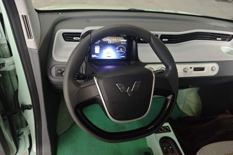 Used Wuling Hongguang MINIEV 2022 Macaron Premium Model – Lithium Iron Phosphate
